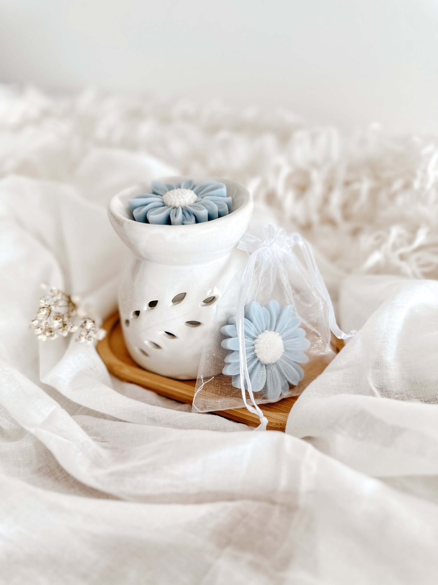 Kit Lembrança | Queimador de Cerâmica + Wax Melts Margarida | Casamentos & Batizados