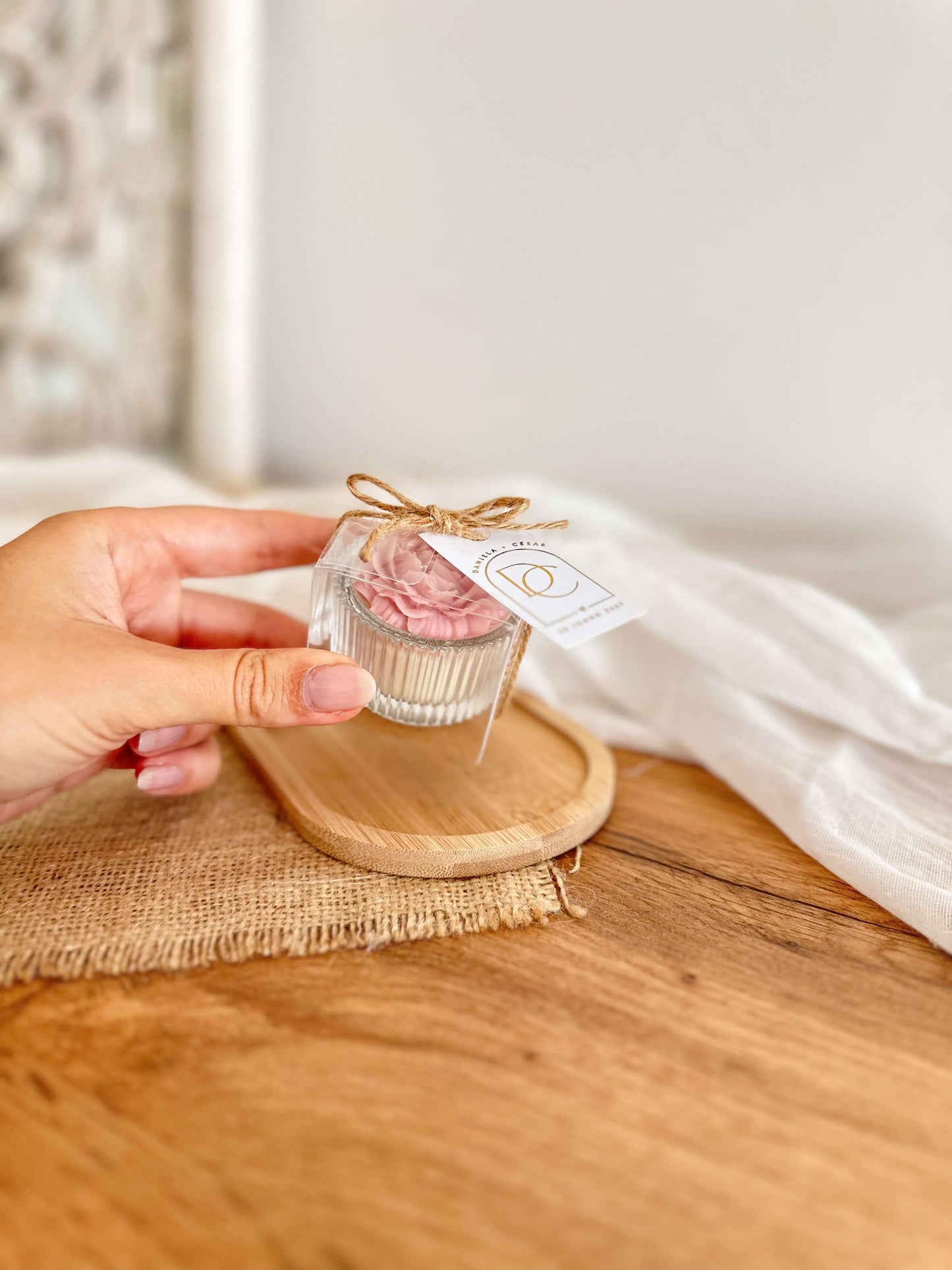 Mini Vela Peónia | Copo de Vidro Canelado | Casamentos, Batizados & Eventos