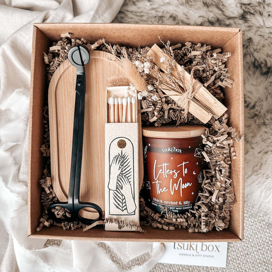 Moonlit Ritual | Gift Box with Artisan Candle & Accessories